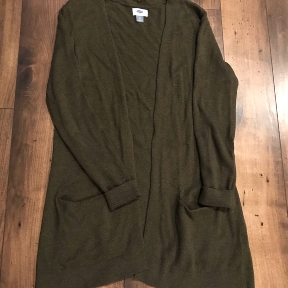 Old Navy Sweaters - Old Navy olive green cardigan